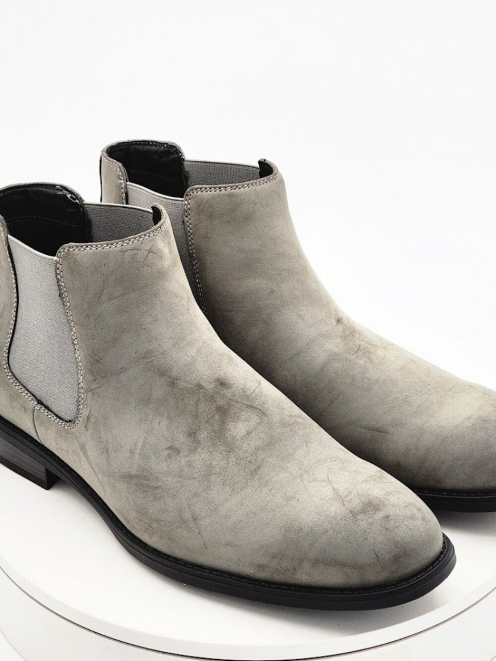 Madden Maxxin Gray Suede Chelsea Boots Men’s Size 12 Ortholite Ankle Boots